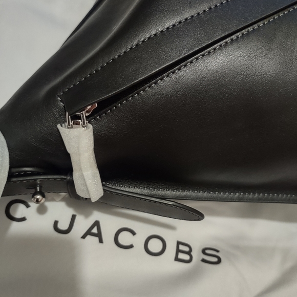 Marc Jacobs Handbag - Picture 8 of 10